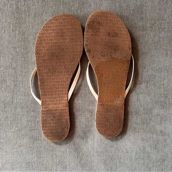 Tkees Foundations Flip Flops 9 Cream - Picture 3 of 3